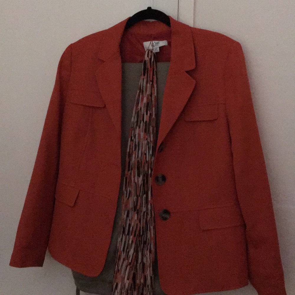Woman’s suit